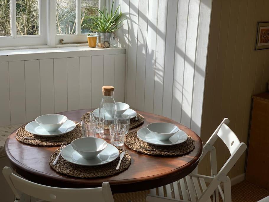 Trinity Annexe An Adorable First Floor Light And Lofty Space Within An Aonb Godmanstone ภายนอก รูปภาพ